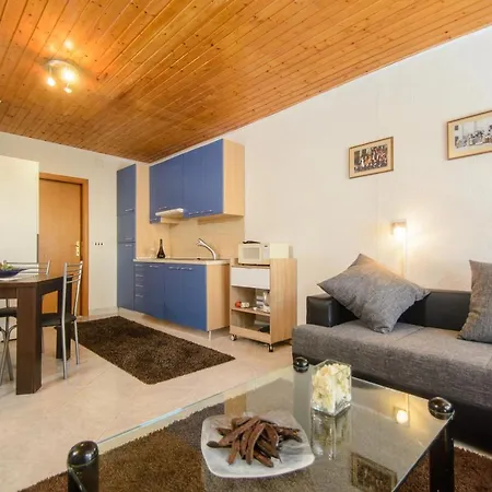 By The Sea - 13167 * Trogir