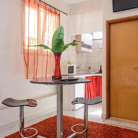 By The Sea - 13167 Apartman